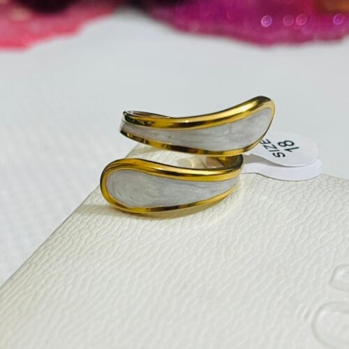 White spiral ring